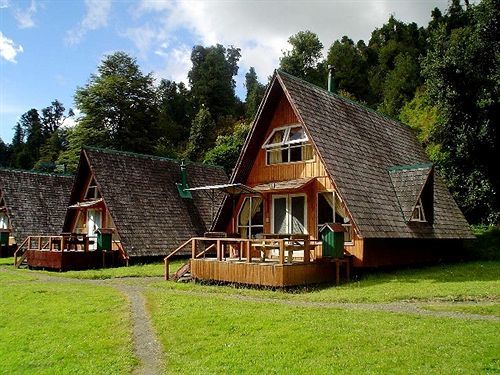 Termas De Aguas Calientes Villa ปูเยเกว ภายนอก รูปภาพ